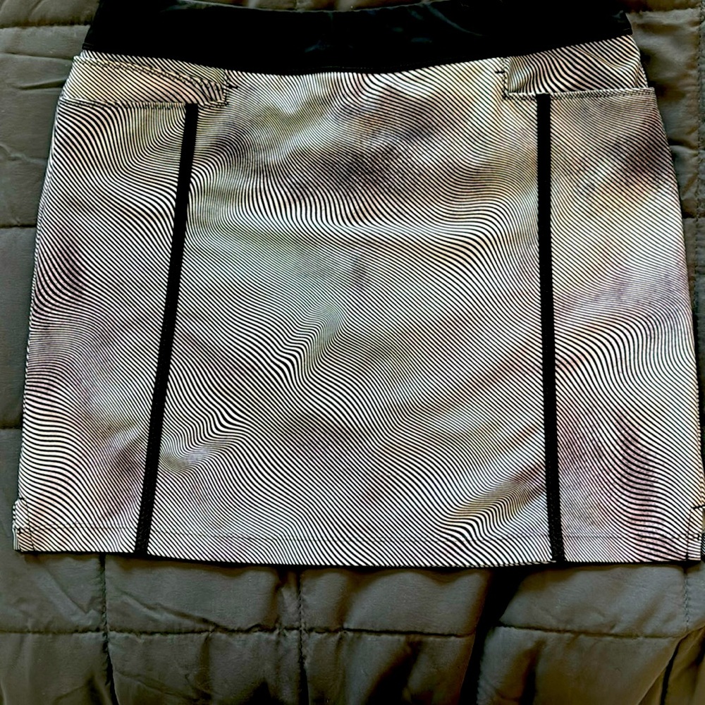 Adidas black/white golf skort-Small